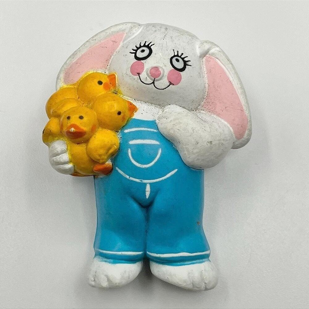 Vintage S. Lehman Easter Unlimited 4024 Plastic Easter Bunny Chick Brooch Pin